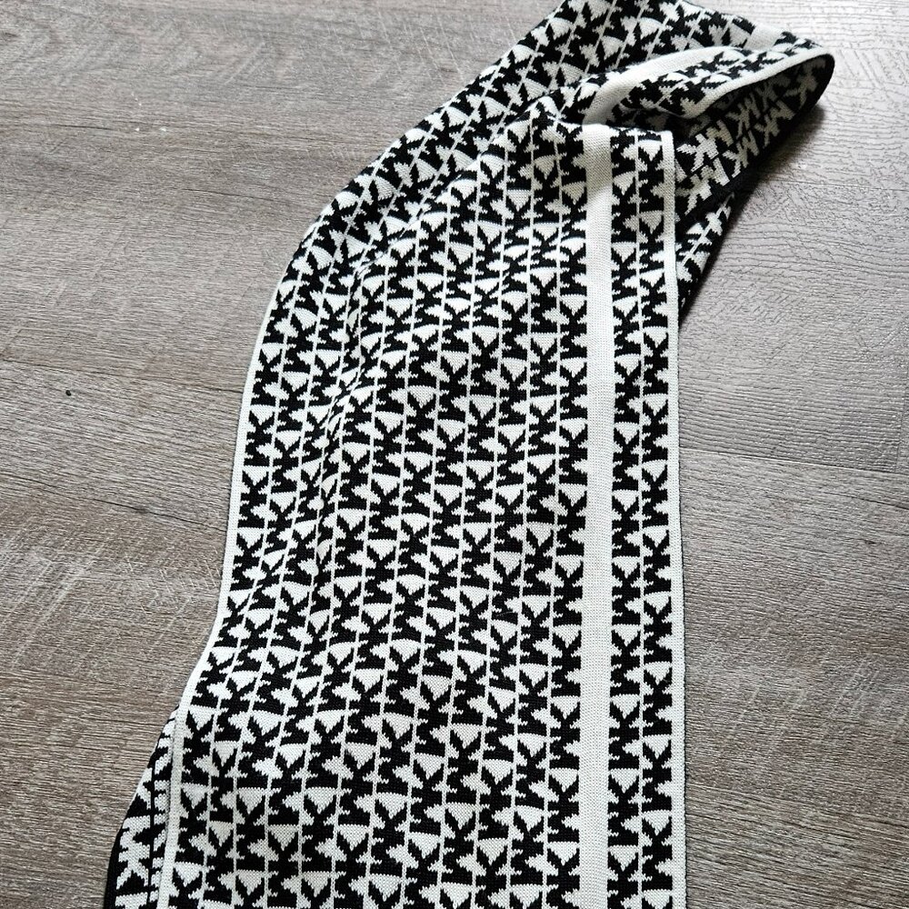 Michael Kors Black and White Scarf